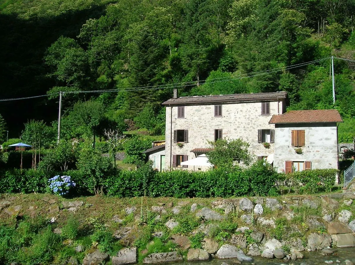 Il Boscaccio Villa Fornovolasco 0*,